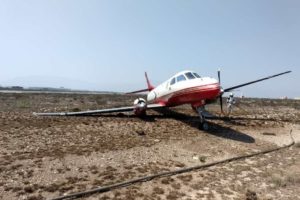 Swearingen SA227-AC Metro III runway excursion